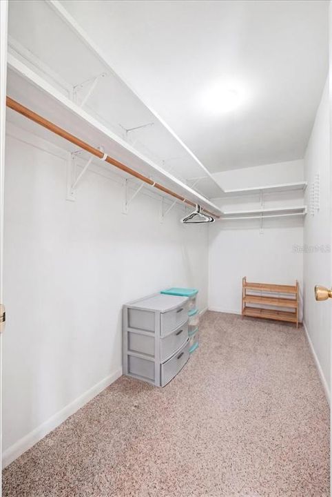 For Sale: $300,000 (3 beds, 2 baths, 1849 Square Feet)