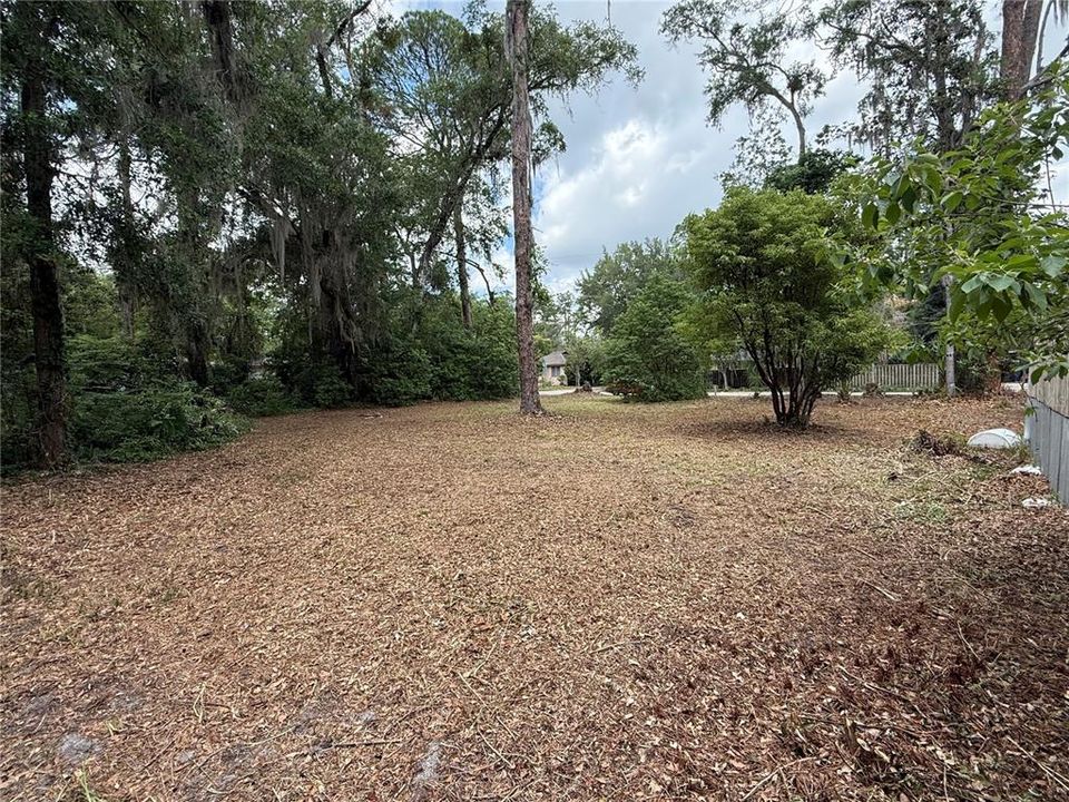 На продажу: $170,000 (0.25 acres)
