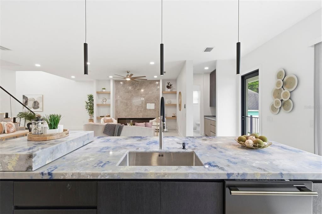 For Sale: $1,699,000 (4 beds, 4 baths, 2946 Square Feet)