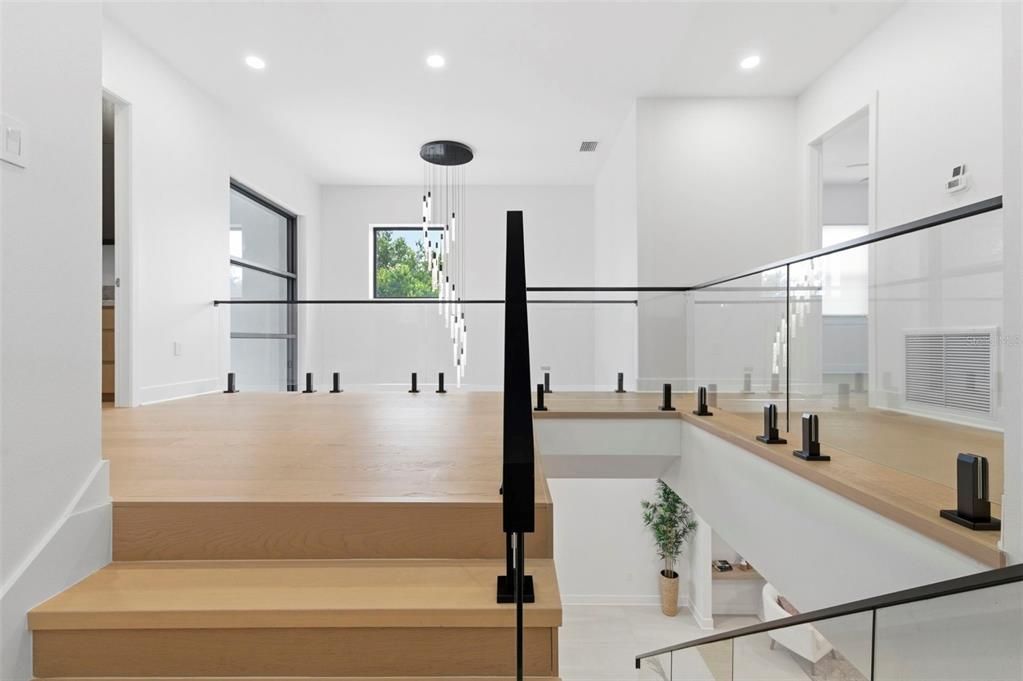 For Sale: $1,699,000 (4 beds, 4 baths, 2946 Square Feet)