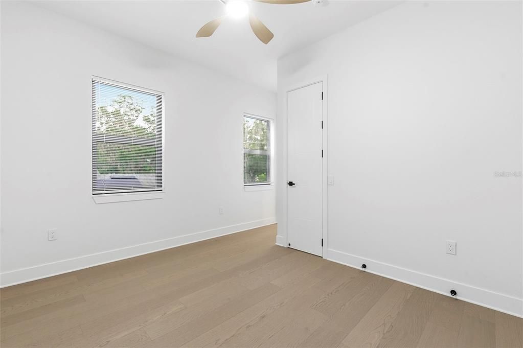 For Sale: $1,699,000 (4 beds, 4 baths, 2946 Square Feet)