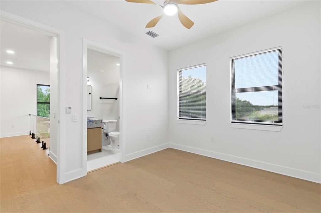 For Sale: $1,699,000 (4 beds, 4 baths, 2946 Square Feet)