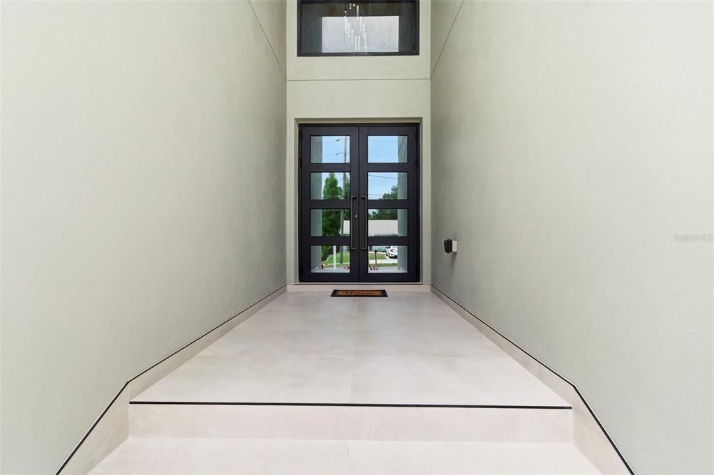 For Sale: $1,699,000 (4 beds, 4 baths, 2946 Square Feet)