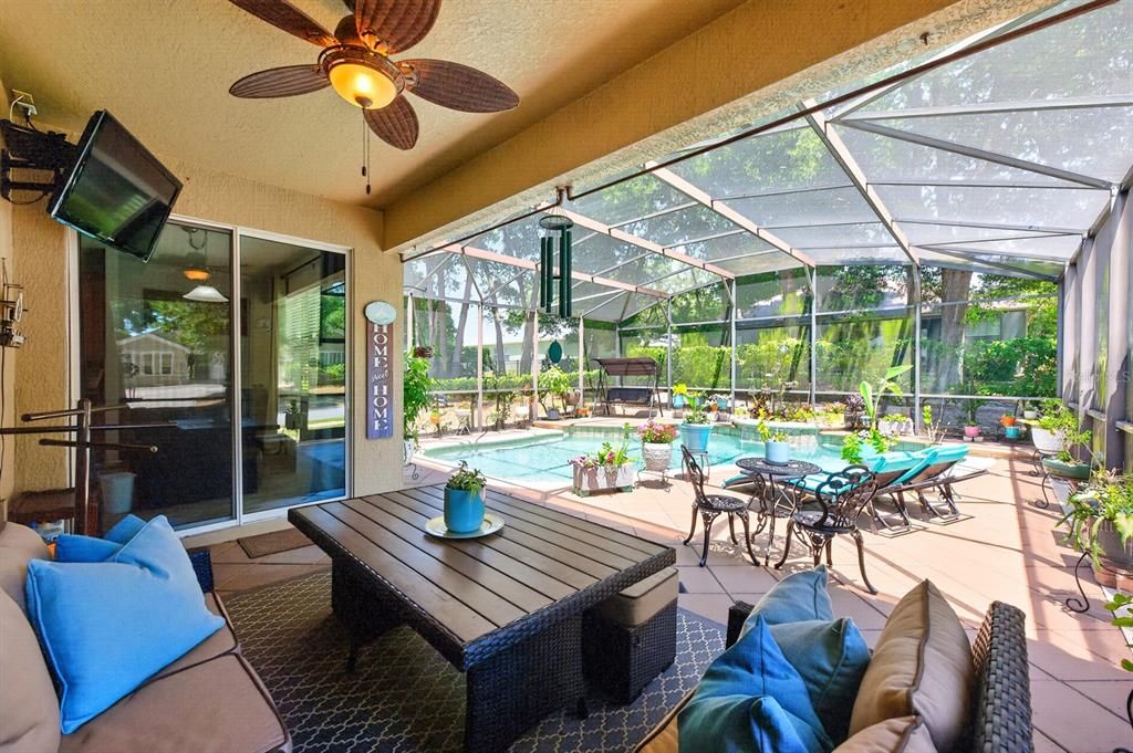 Active With Contract: $599,000 (4 beds, 2 baths, 2327 Square Feet)