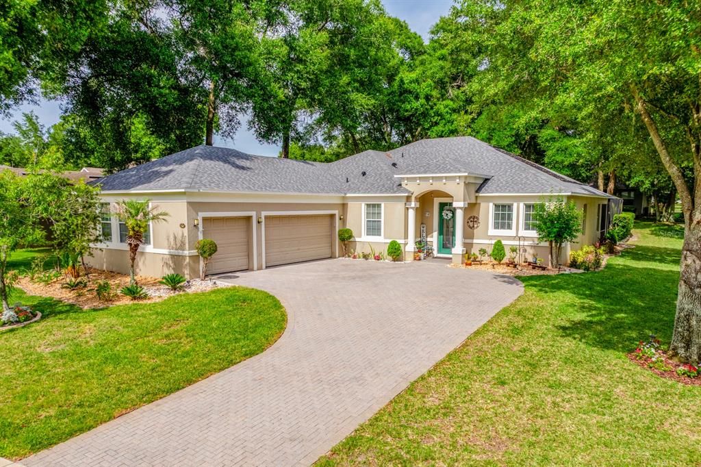 Active With Contract: $599,000 (4 beds, 2 baths, 2327 Square Feet)