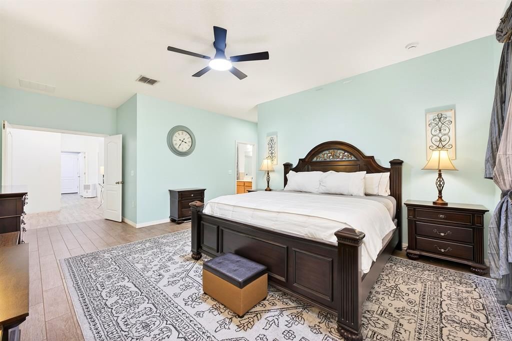 Active With Contract: $599,000 (4 beds, 2 baths, 2327 Square Feet)