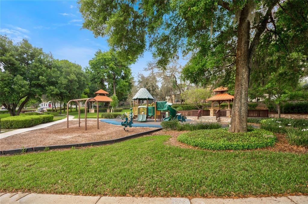 Active With Contract: $599,000 (4 beds, 2 baths, 2327 Square Feet)