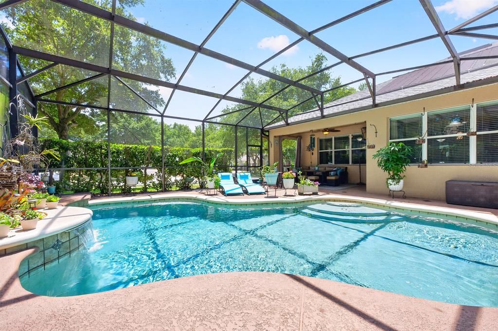 Active With Contract: $599,000 (4 beds, 2 baths, 2327 Square Feet)