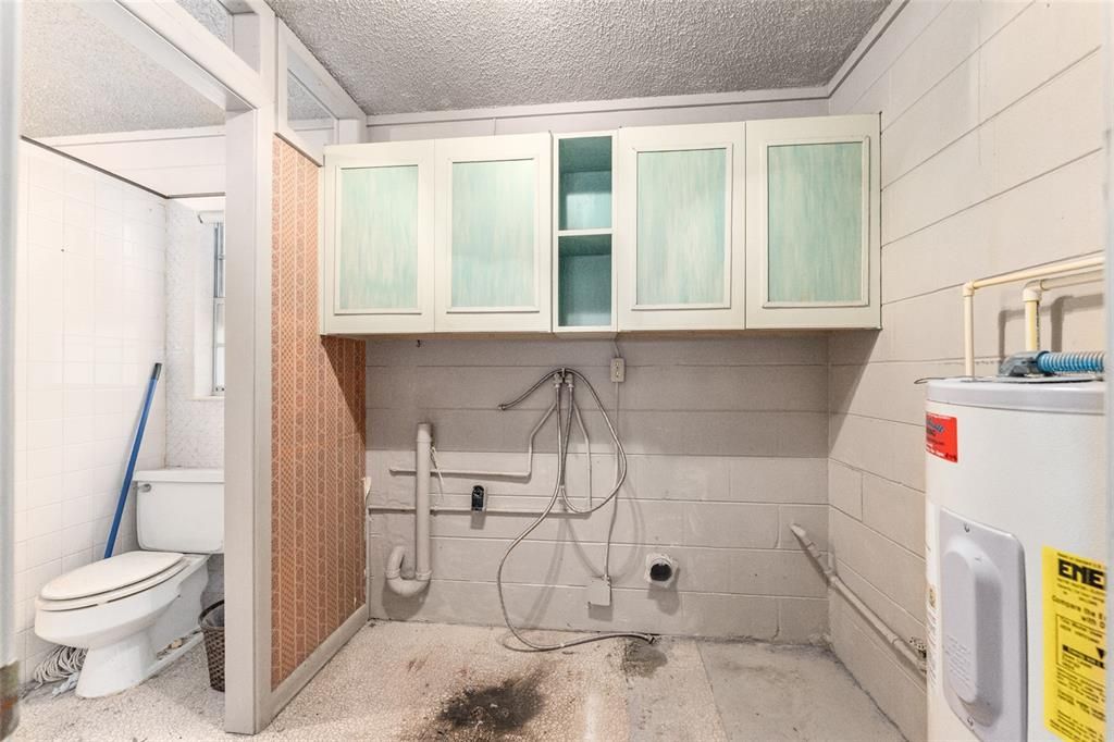Activo con contrato: $235,000 (3 camas, 3 baños, 1808 Pies cuadrados)