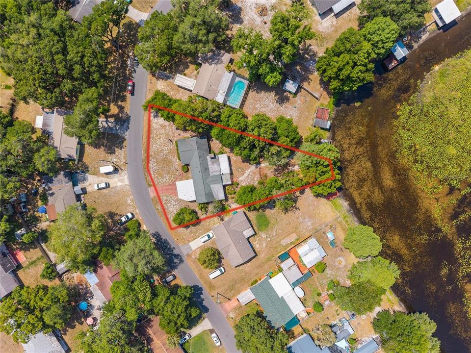 Activo con contrato: $235,000 (3 camas, 3 baños, 1808 Pies cuadrados)