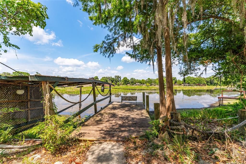 Activo con contrato: $235,000 (3 camas, 3 baños, 1808 Pies cuadrados)