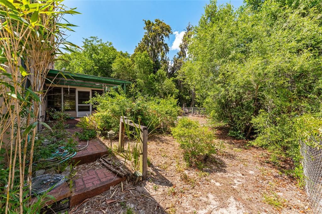 Activo con contrato: $235,000 (3 camas, 3 baños, 1808 Pies cuadrados)