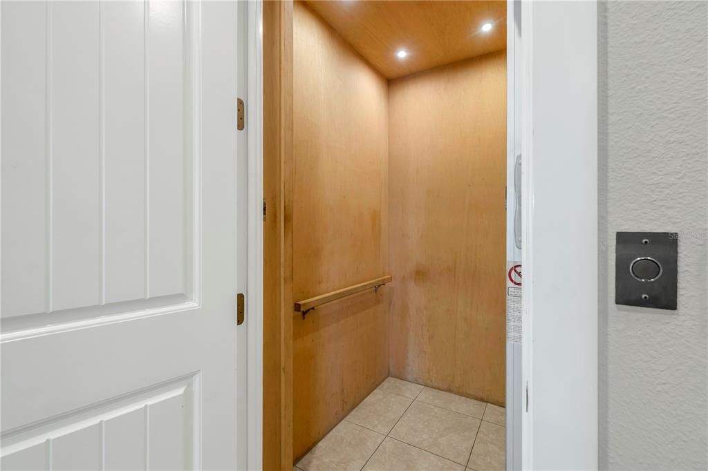 For Sale: $4,499,000 (8 beds, 0 baths, 4226 Square Feet)
