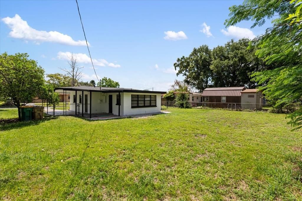 Active With Contract: $324,000 (3 beds, 2 baths, 1080 Square Feet)