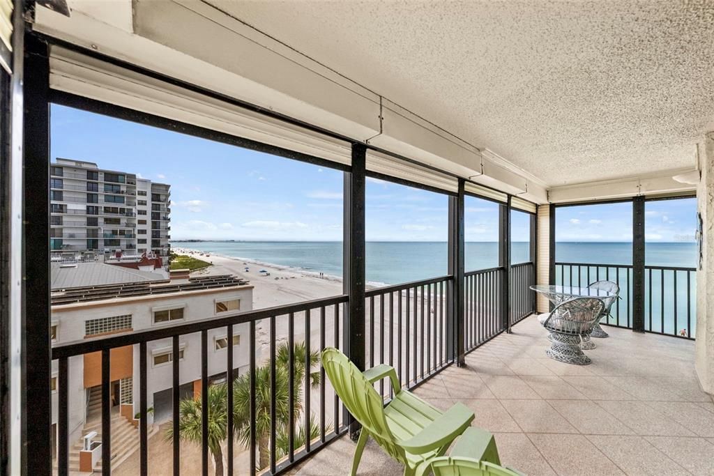 For Sale: $725,000 (2 beds, 2 baths, 1120 Square Feet)