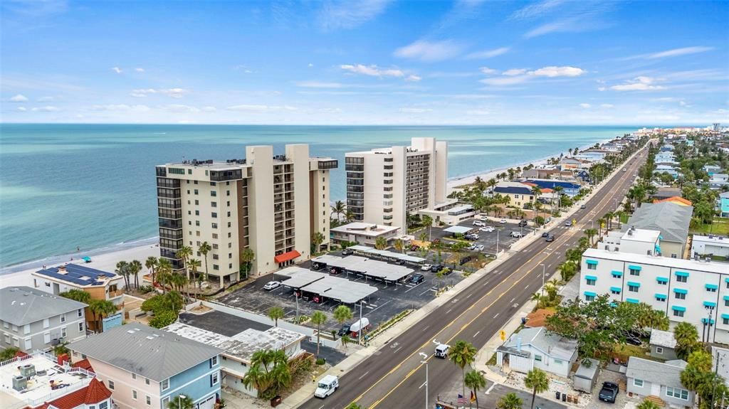 For Sale: $725,000 (2 beds, 2 baths, 1120 Square Feet)