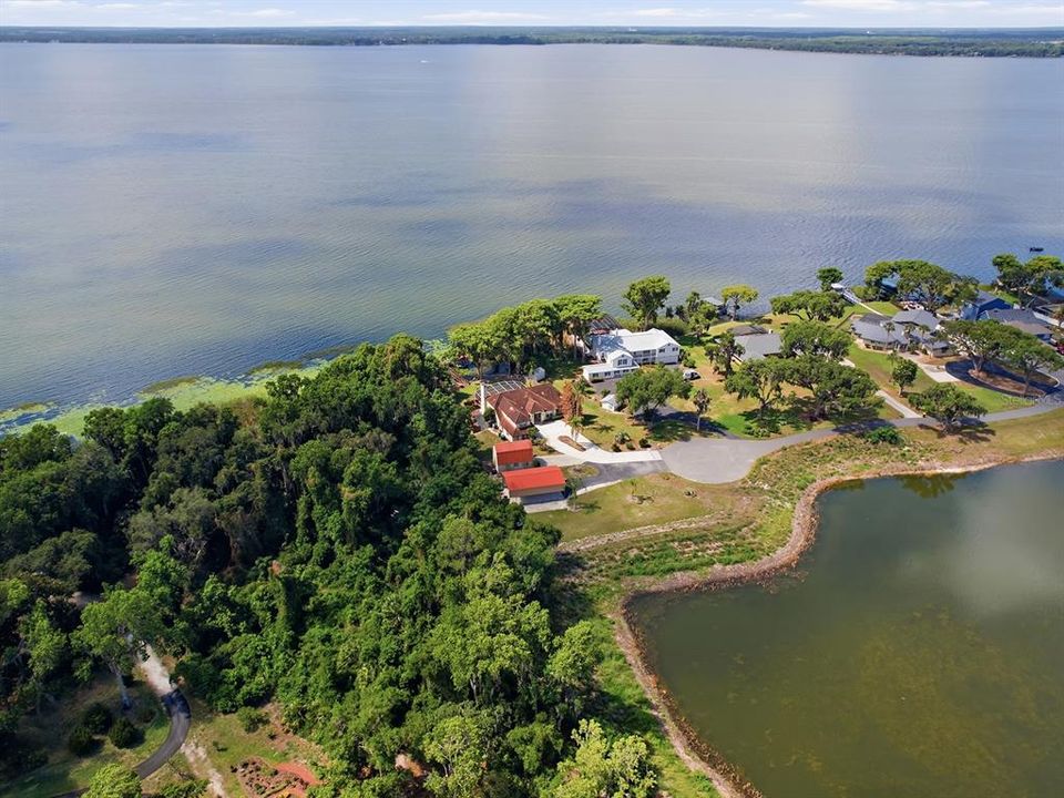 На продажу: $899,000 (4 спален, 2 ванн, 2555 Квадратных фут)