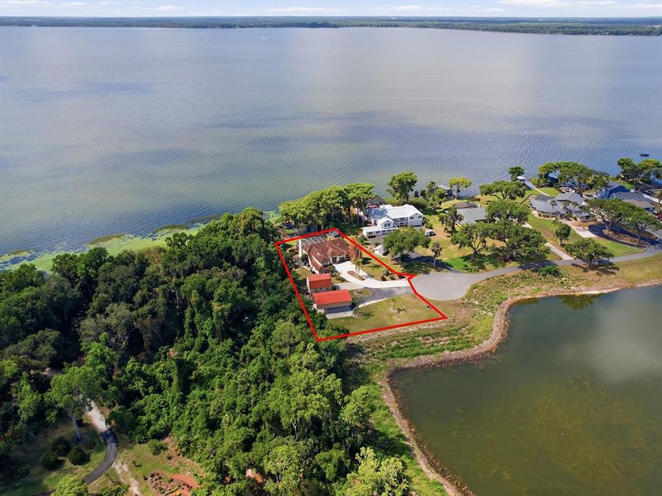 На продажу: $899,000 (4 спален, 2 ванн, 2555 Квадратных фут)