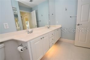 For Rent: $2,900 (2 beds, 2 baths, 1693 Square Feet)