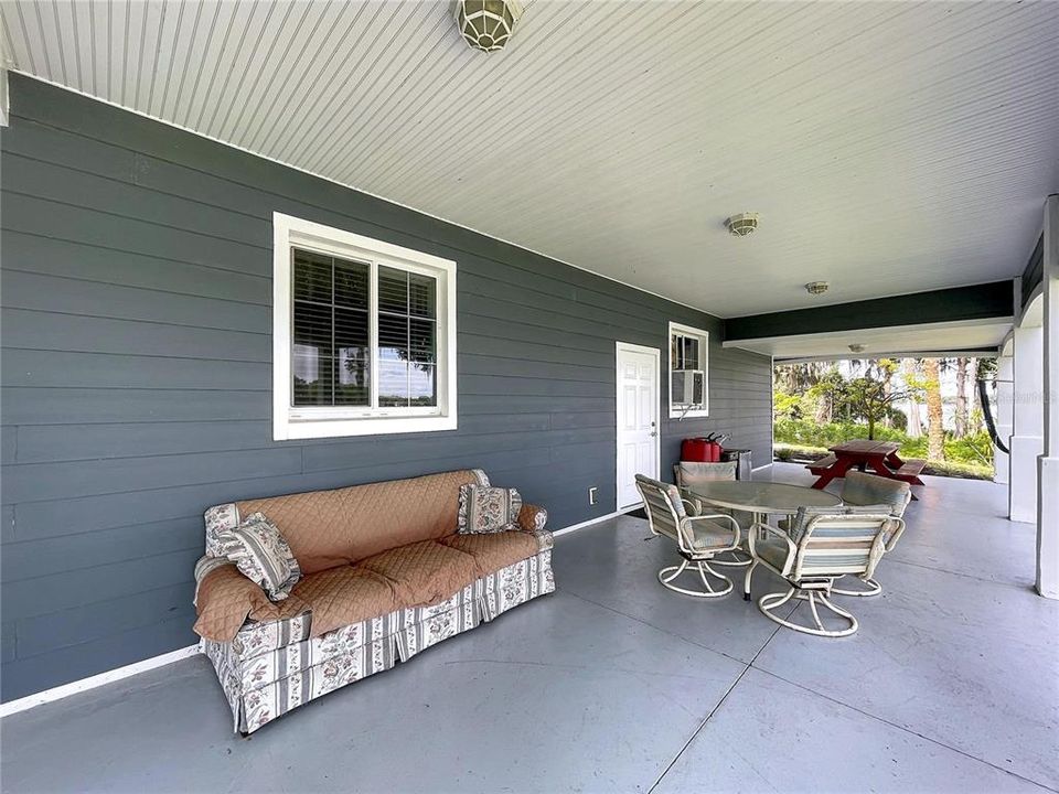 For Sale: $1,325,000 (4 beds, 3 baths, 4505 Square Feet)