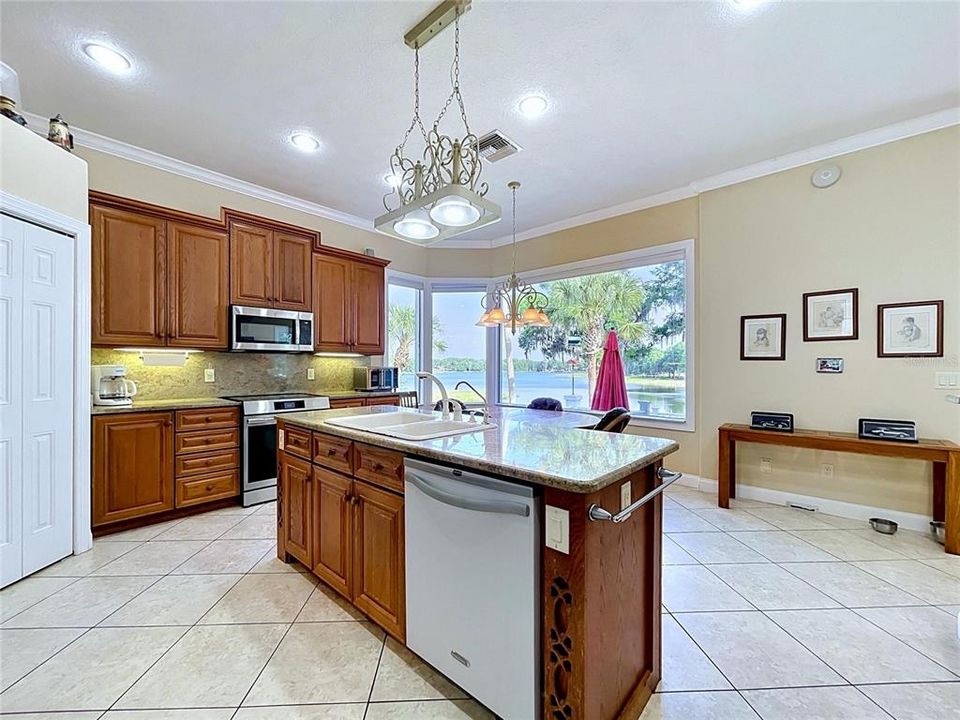 For Sale: $1,325,000 (4 beds, 3 baths, 4505 Square Feet)