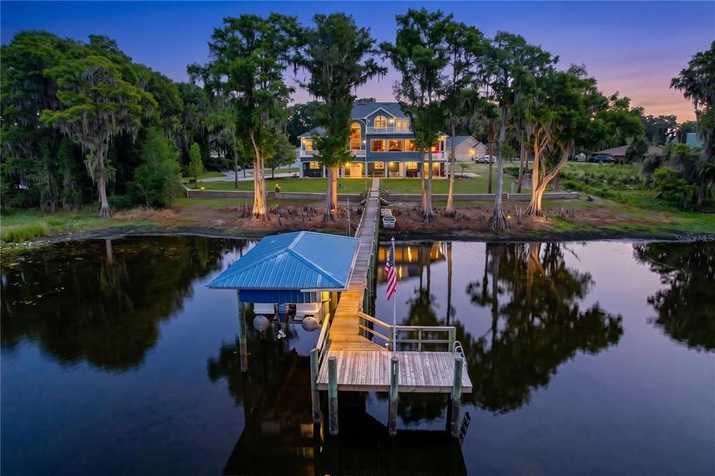 For Sale: $1,325,000 (4 beds, 3 baths, 4505 Square Feet)