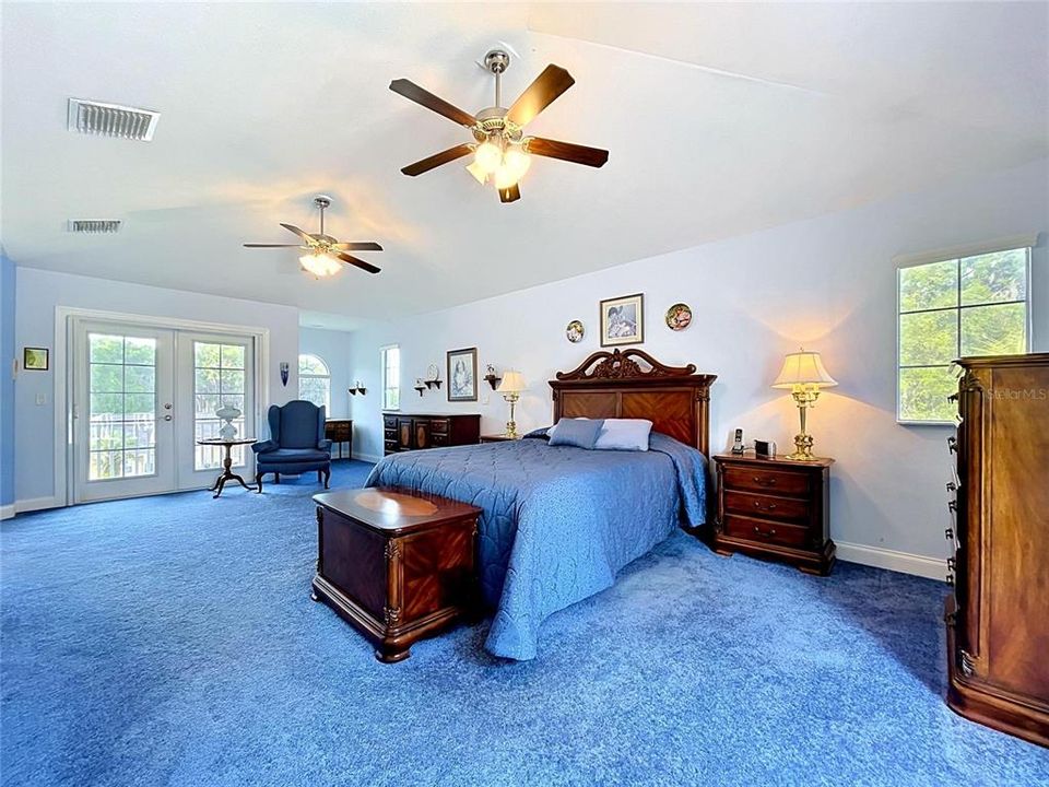 For Sale: $1,325,000 (4 beds, 3 baths, 4505 Square Feet)