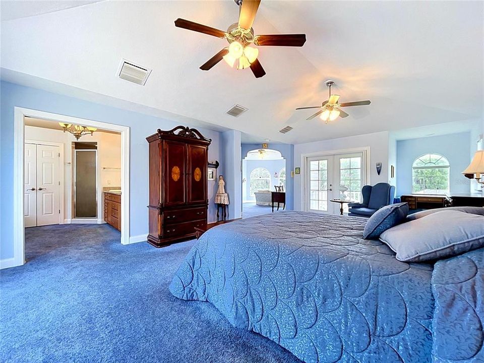 For Sale: $1,325,000 (4 beds, 3 baths, 4505 Square Feet)