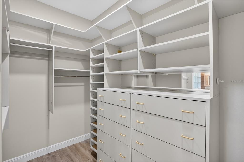En Venta: $745,000 (3 camas, 3 baños, 2793 Pies cuadrados)