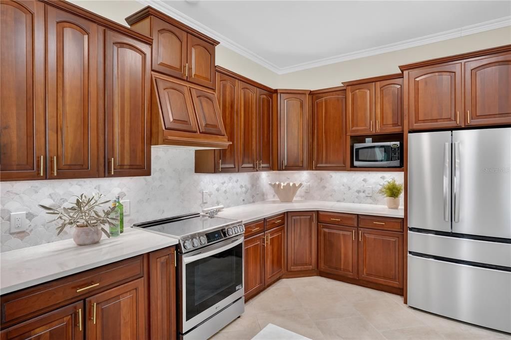 En Venta: $745,000 (3 camas, 3 baños, 2793 Pies cuadrados)