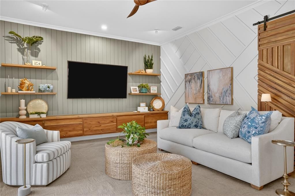 En Venta: $745,000 (3 camas, 3 baños, 2793 Pies cuadrados)