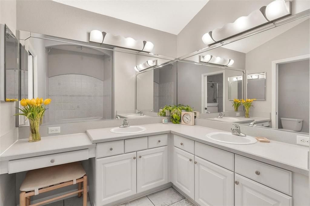 En Venta: $499,900 (3 camas, 2 baños, 2472 Pies cuadrados)