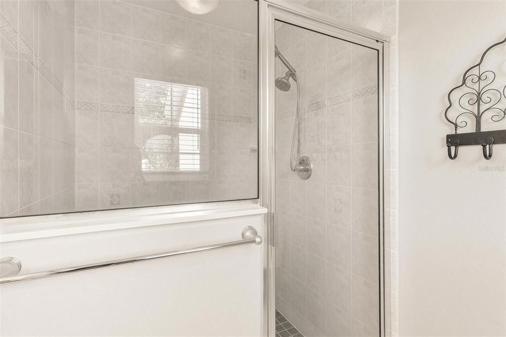 En Venta: $499,900 (3 camas, 2 baños, 2472 Pies cuadrados)