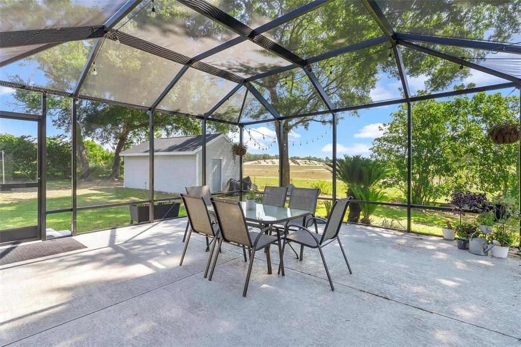 En Venta: $499,900 (3 camas, 2 baños, 2472 Pies cuadrados)