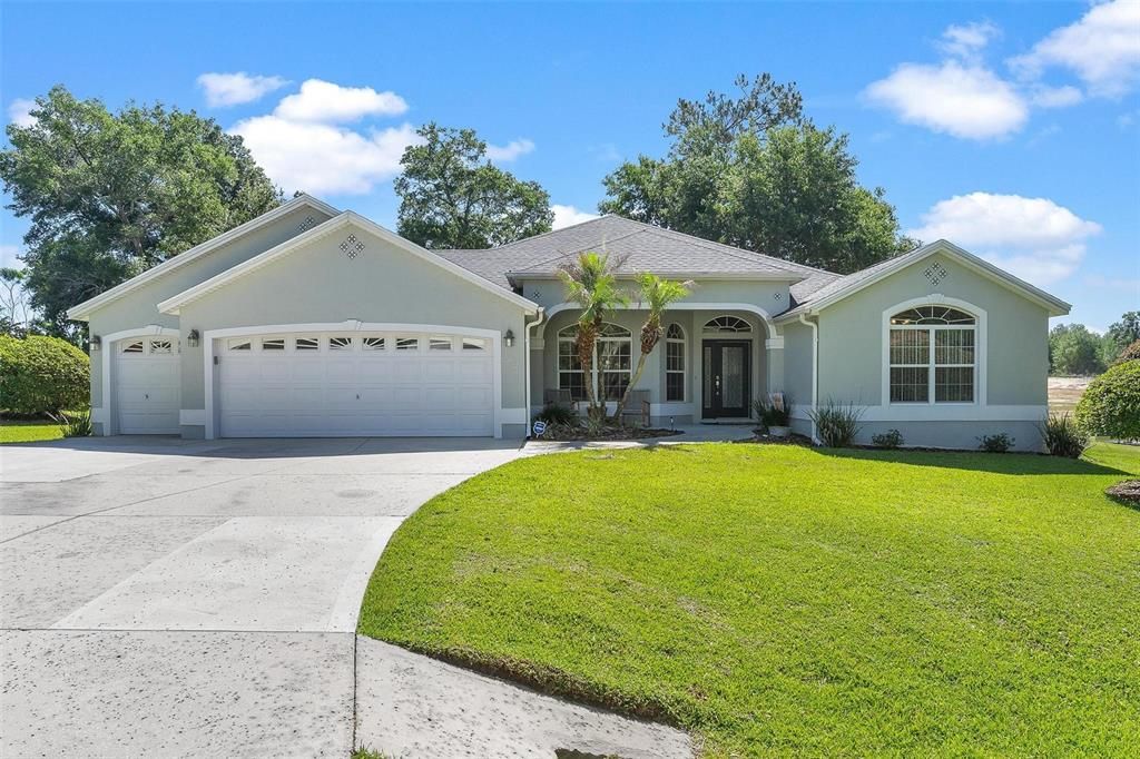 En Venta: $499,900 (3 camas, 2 baños, 2472 Pies cuadrados)