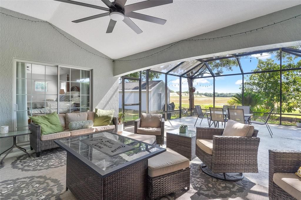En Venta: $499,900 (3 camas, 2 baños, 2472 Pies cuadrados)