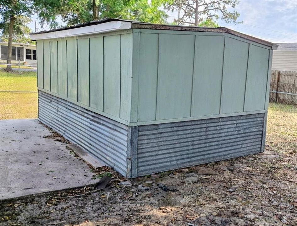На продажу: $449,900 (4 спален, 2 ванн, 1696 Квадратных фут)