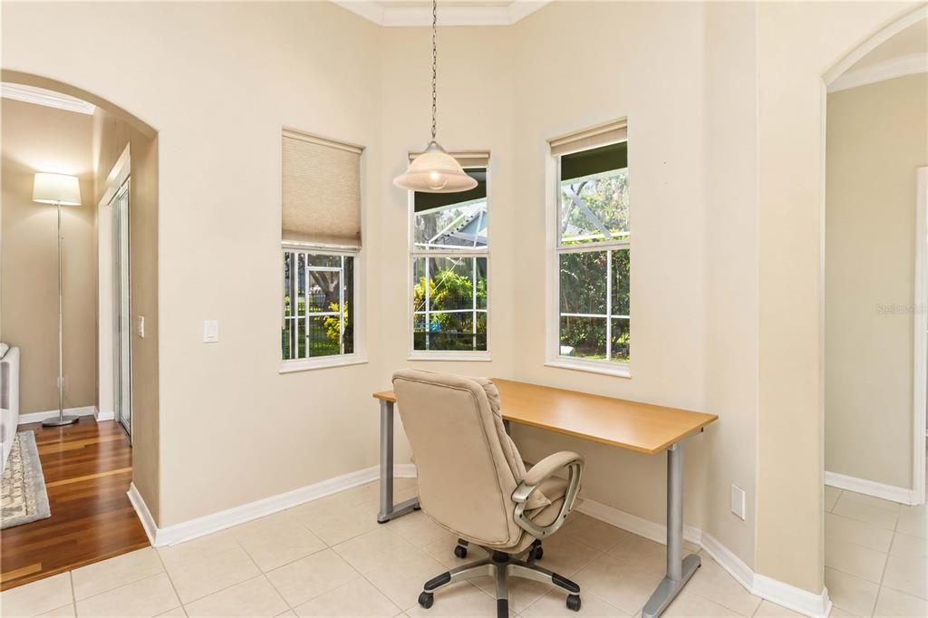 For Sale: $564,700 (4 beds, 3 baths, 2545 Square Feet)
