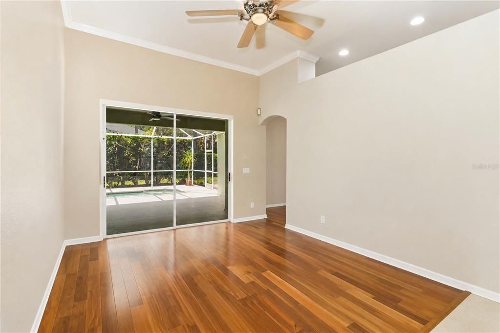 For Sale: $564,700 (4 beds, 3 baths, 2545 Square Feet)