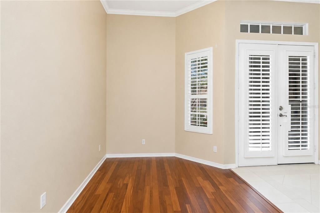 For Sale: $564,700 (4 beds, 3 baths, 2545 Square Feet)