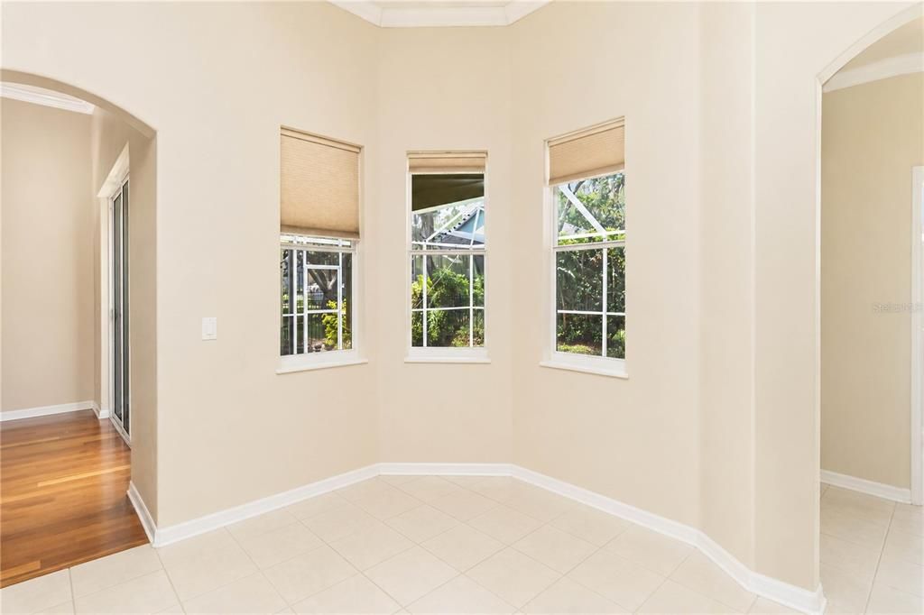 For Sale: $564,700 (4 beds, 3 baths, 2545 Square Feet)