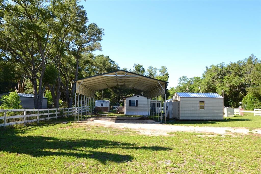 For Sale: $150,000 (1 beds, 1 baths, 616 Square Feet)