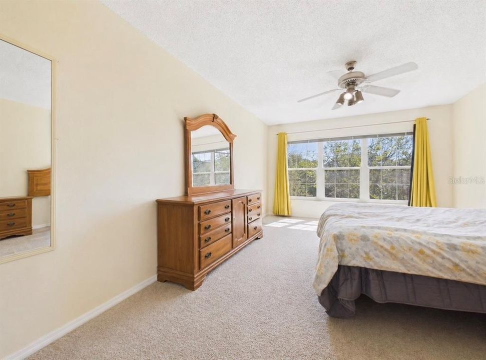 For Rent: $2,200 (2 beds, 2 baths, 1185 Square Feet)