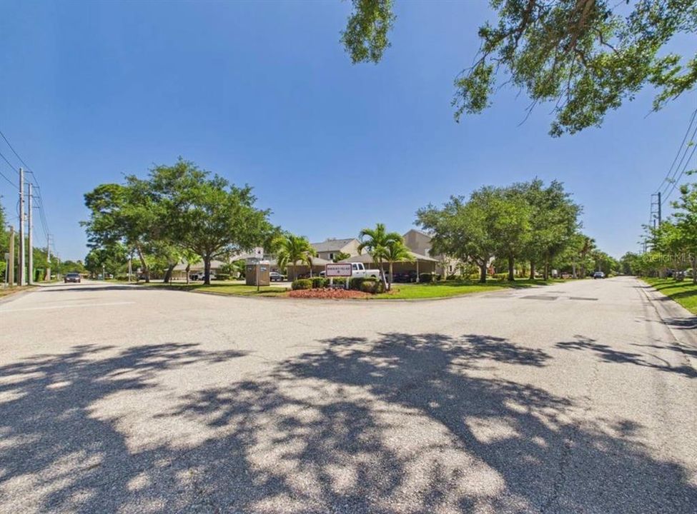 For Rent: $2,200 (2 beds, 2 baths, 1185 Square Feet)