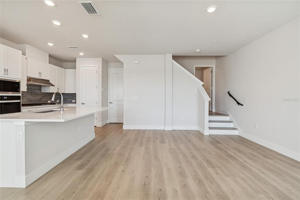 En Venta: $559,990 (3 camas, 2 baños, 1751 Pies cuadrados)