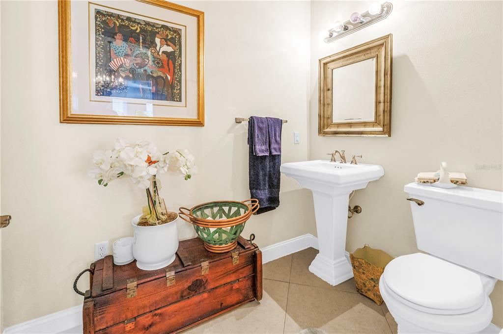 En Venta: $895,000 (3 camas, 2 baños, 2437 Pies cuadrados)