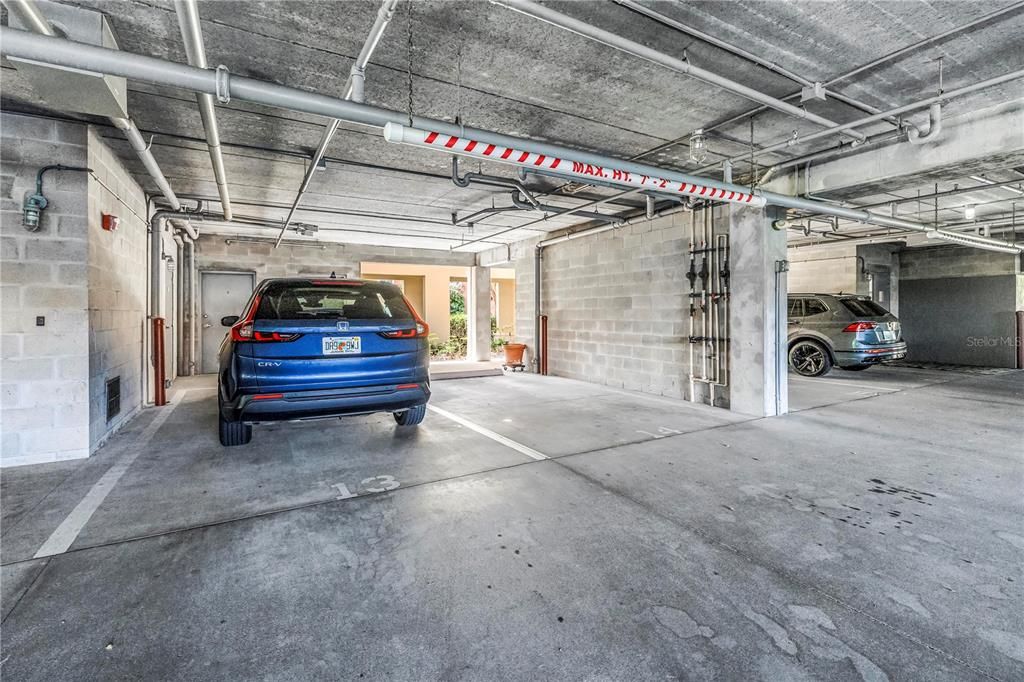 En Venta: $895,000 (3 camas, 2 baños, 2437 Pies cuadrados)