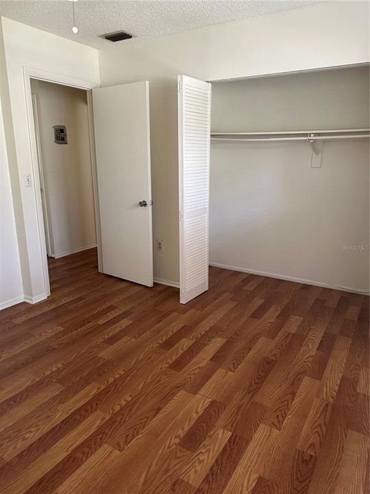 For Rent: $1,495 (2 beds, 1 baths, 837 Square Feet)