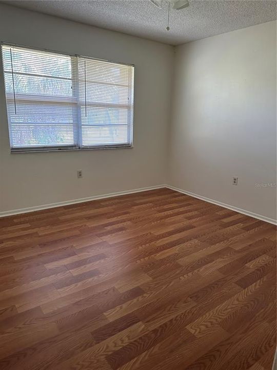For Rent: $1,495 (2 beds, 1 baths, 837 Square Feet)