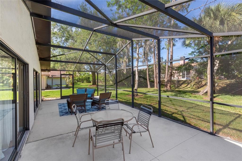 En Venta: $458,000 (2 camas, 2 baños, 1660 Pies cuadrados)